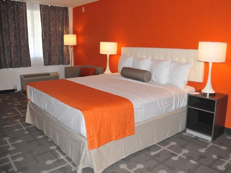 Howard Johnson By Wyndham Florence Exterior foto