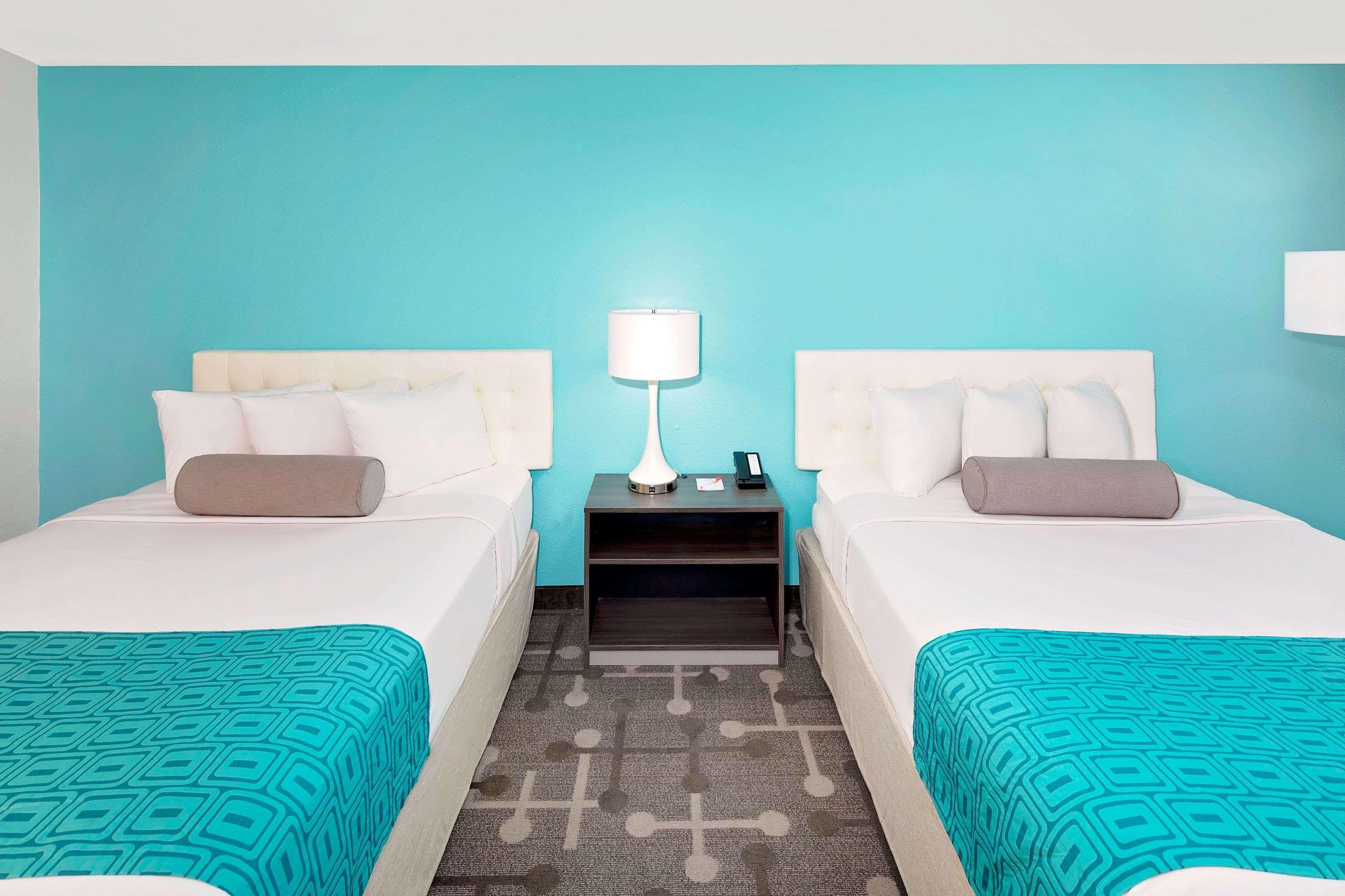 Howard Johnson By Wyndham Florence Exterior foto